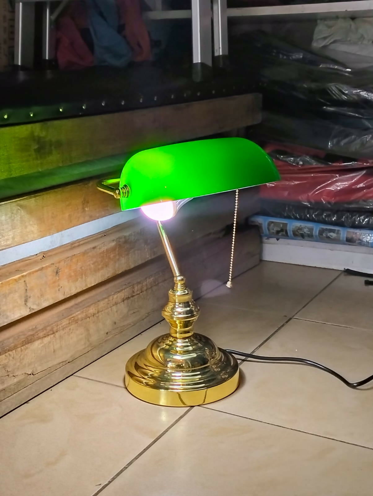 Antique Nostalgic Green Bankers Lamp