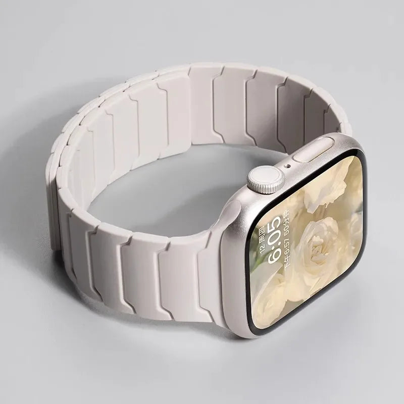 Magnetic Silicone Strap for Apple Watch Band Ultra 2 49mm 46mm 45mm Bracelet for Iwatch Series 10 9 8 7 6 SE 5 38 44mm 42mm 40mm
