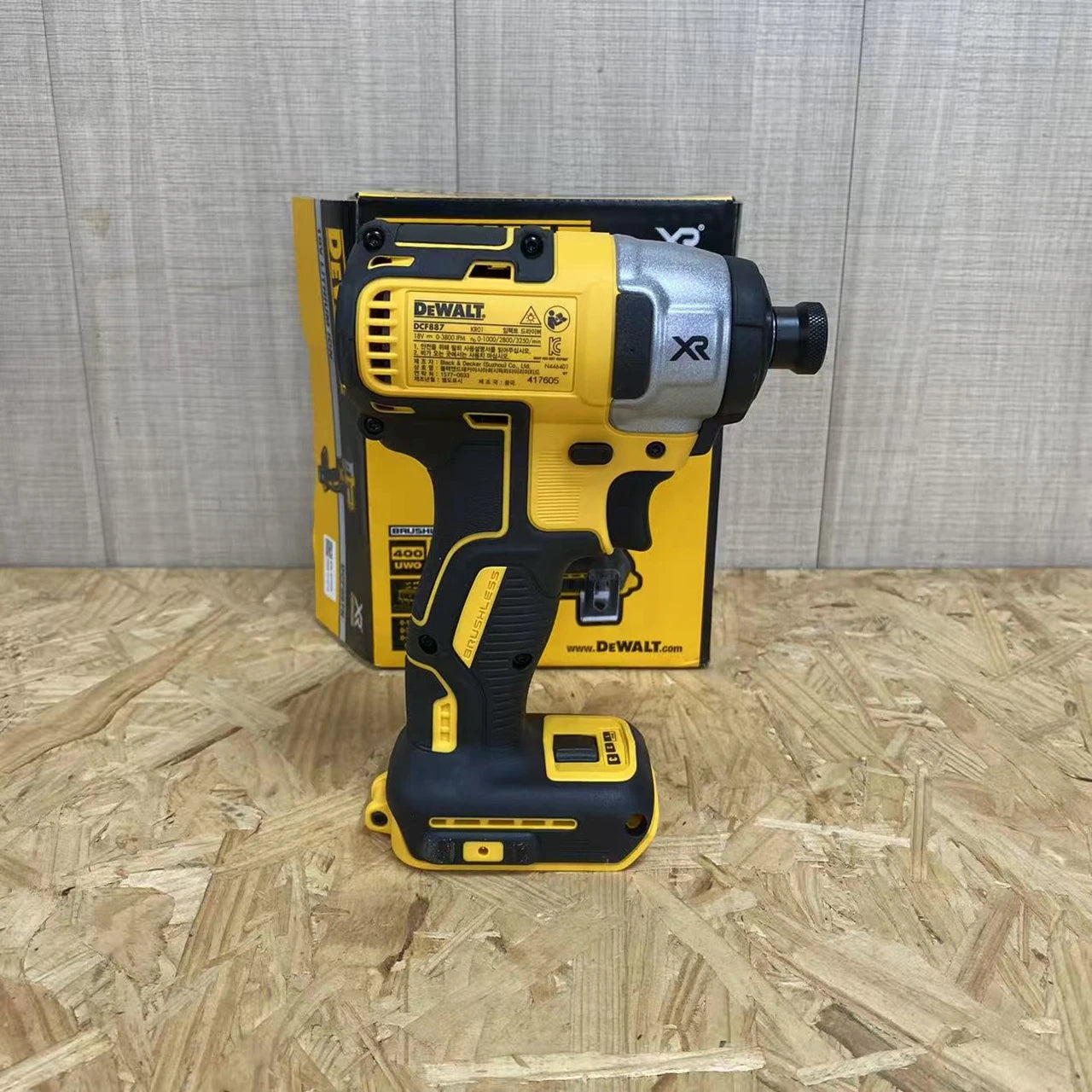 Original DEWALT 18V DCF887 electric screwdriver 20V brushless impact screwdriver 205Nm only for the body