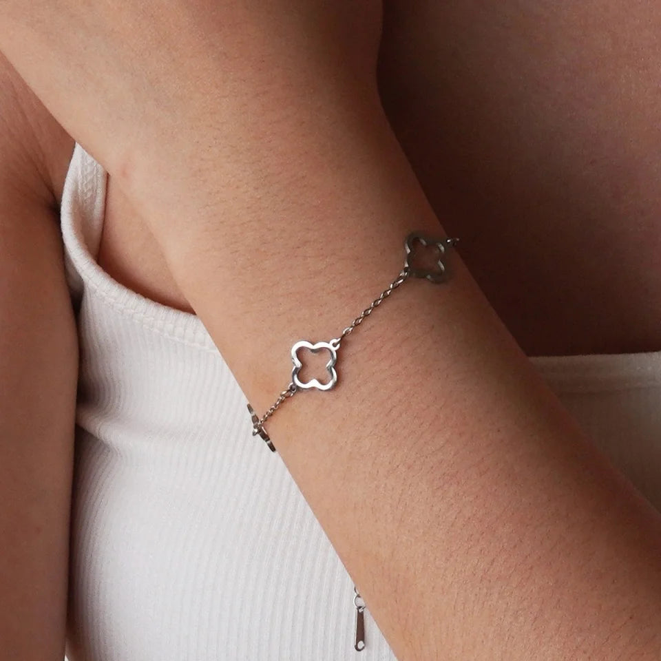 Yupsk Fashion Elegant Hollowed Out Four-leaf Clover Bracelet Stainless Steel Adjustable Chain Bracelets Ladies Daily Jewelry