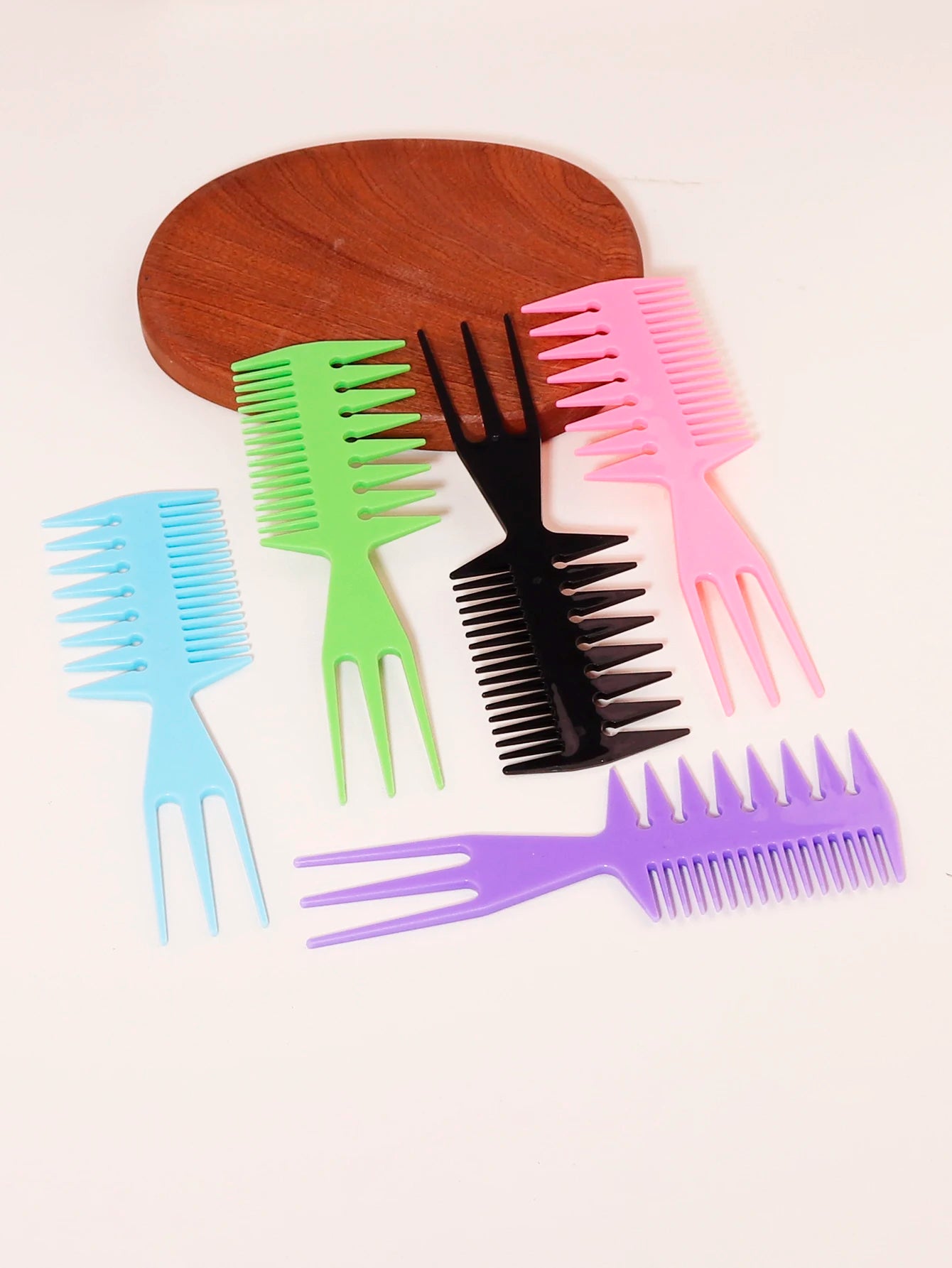 1 multi-functional fishbone shaped hair brush with wide teeth design African oil head salon tool comb Special for real hair wigs