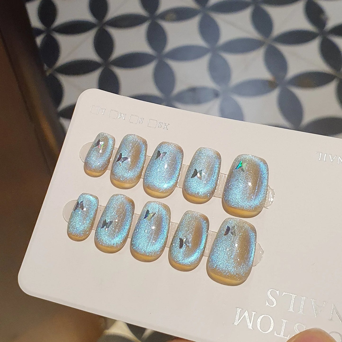 Handmade Fake Nails Pink Press on Nails Short Nail Tips Decorated Glitter Nail Art Cat-Eye Design Bling False Nails in Box