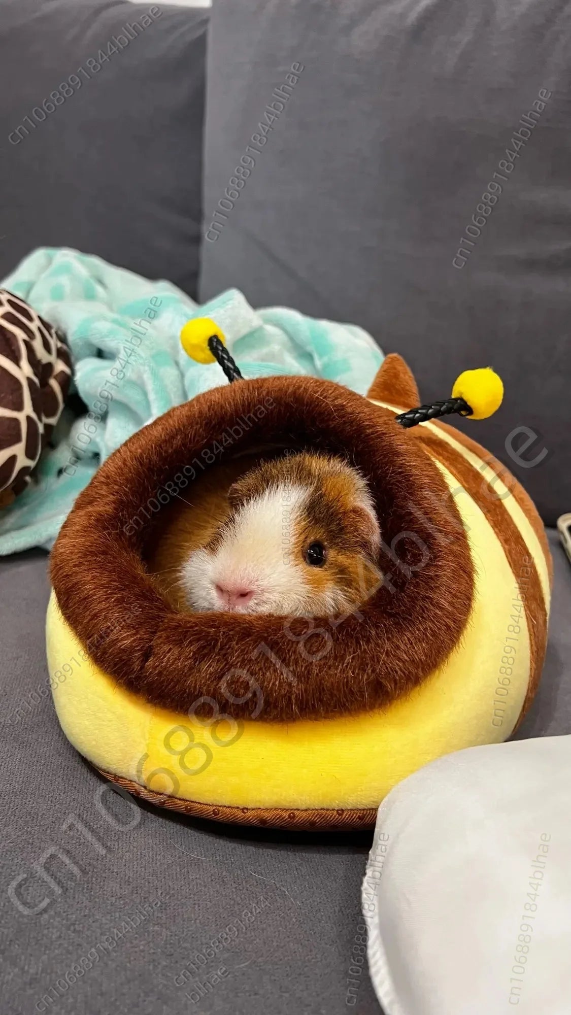Pet House Guinea Pig Ferrets Hamsters Hedgehogs Rabbits Rats Super Warm Hamster Cage Accessories High Quality Small Animal Bed