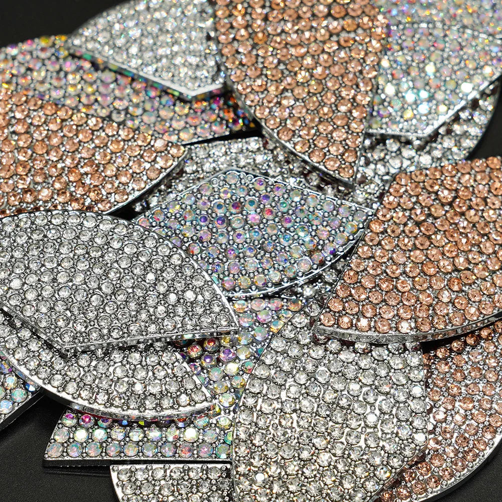 Luxury Bling Car Steering Wheel Diamond Emblem Decal Decoration Cover DIY Sticker Car Accessories for Mercedes Benz