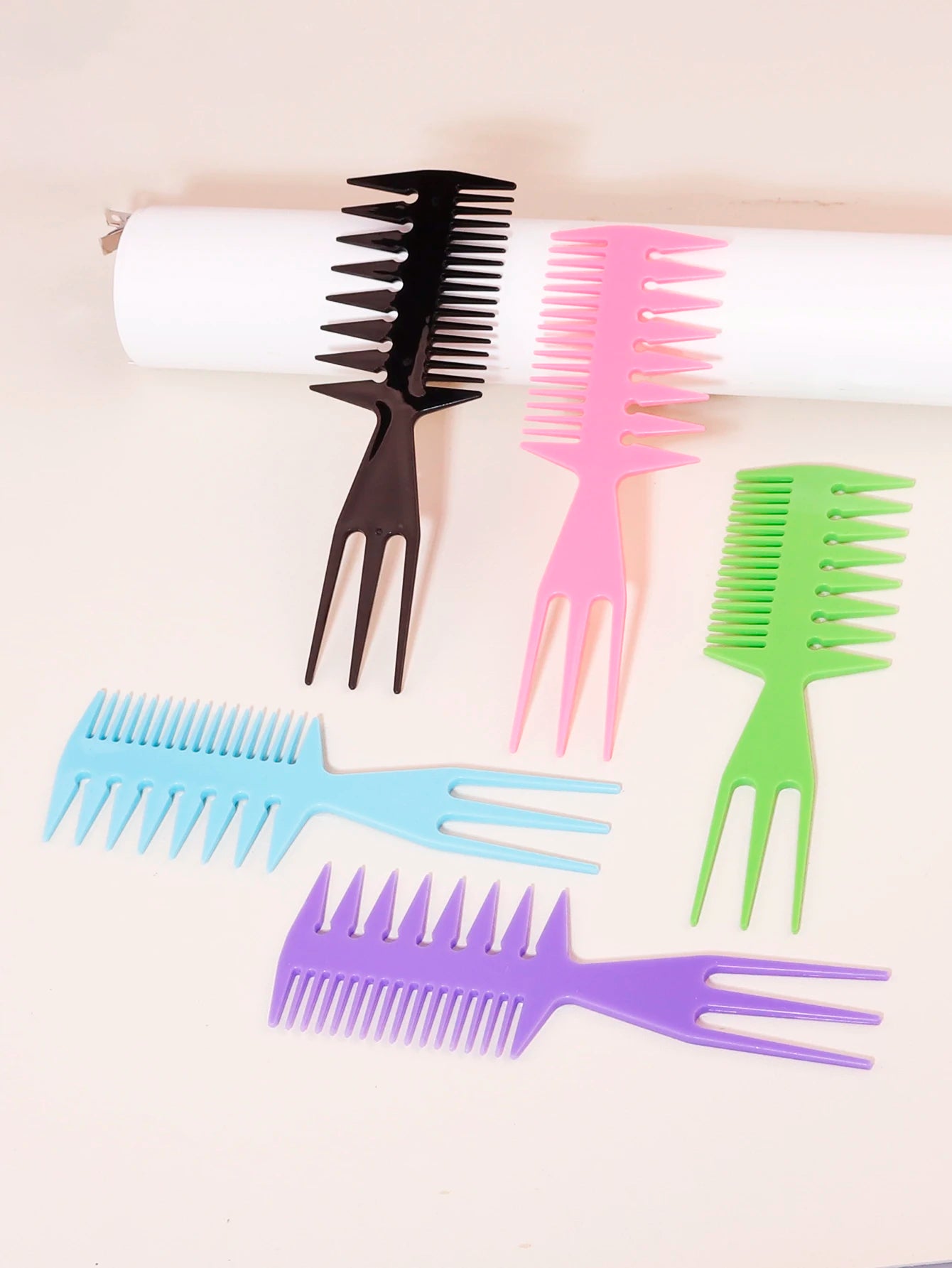 1 multi-functional fishbone shaped hair brush with wide teeth design African oil head salon tool comb Special for real hair wigs
