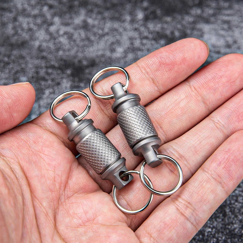 EDC Titanium Alloy Keychain Quick Release Buckle 360 ° Rotation Mini Portable Connector Tool With Stainless Steel Keyring