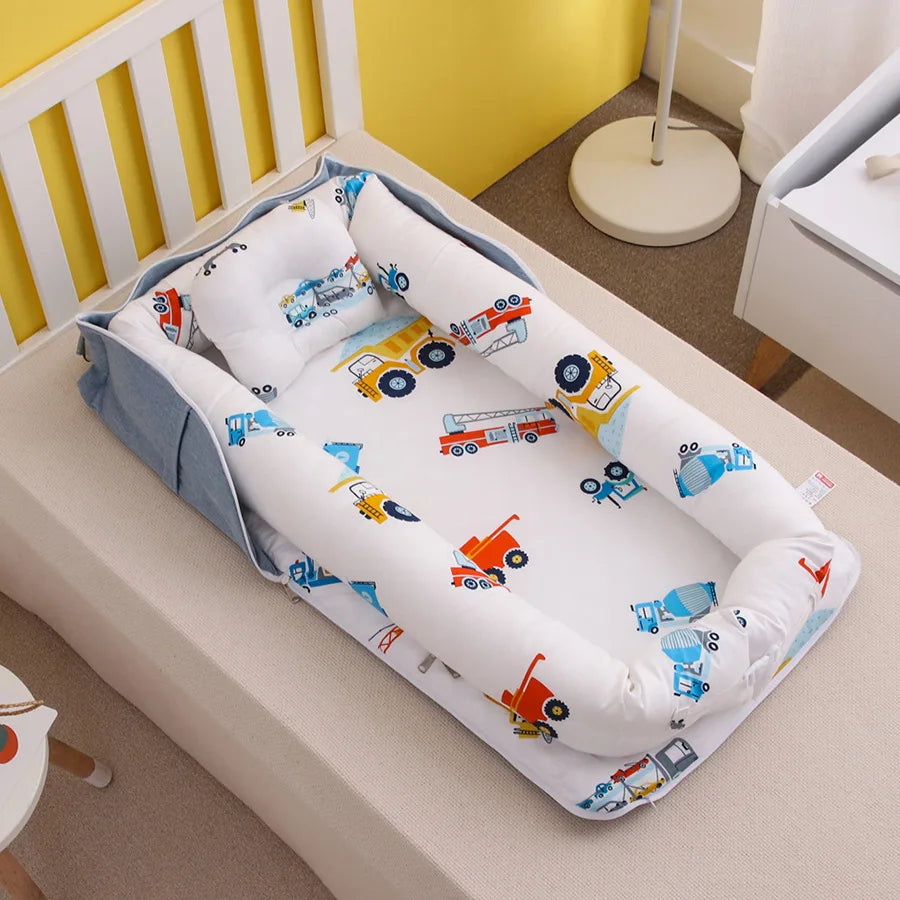 2025 New Portable Baby Shoulder-Strap Bassinet with Detachable Mattress for Travel & Bedside Sleeping