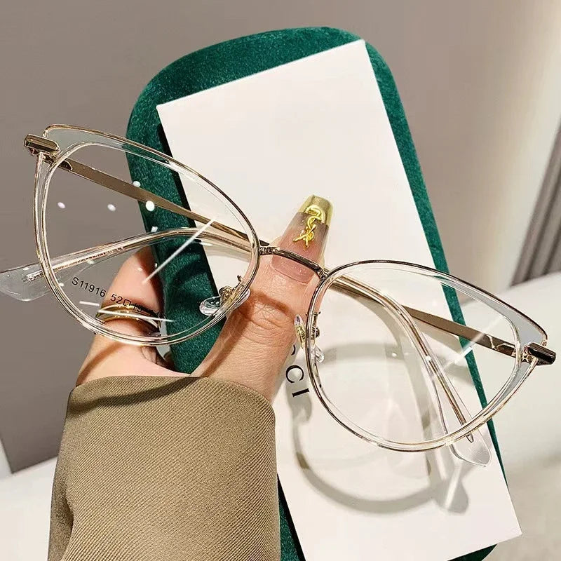 Retro Cat Eye Flat Lens for Women, Fashionable and Personalized Small Frame Glasses, Anti Blue Light Glasses