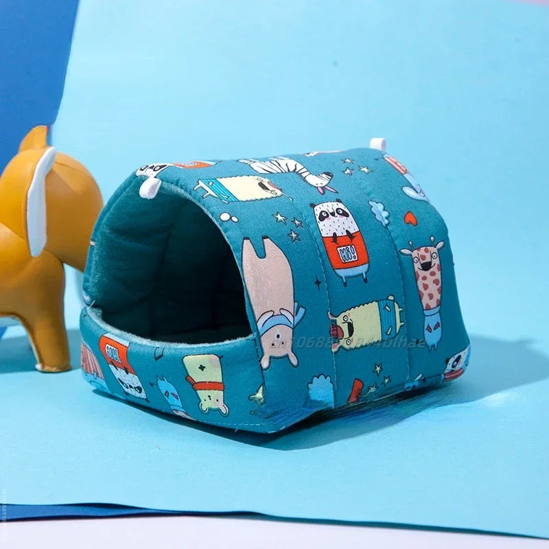 Cute Small Animal Sleeping Bed Rabbit Squirrel Guinea Pig Nest Hamster House Winter Colorful Mini Cage Comfortable Soft Warm Mat