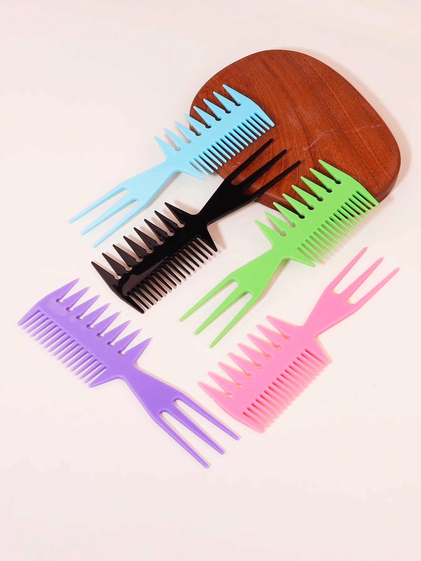 1 multi-functional fishbone shaped hair brush with wide teeth design African oil head salon tool comb Special for real hair wigs