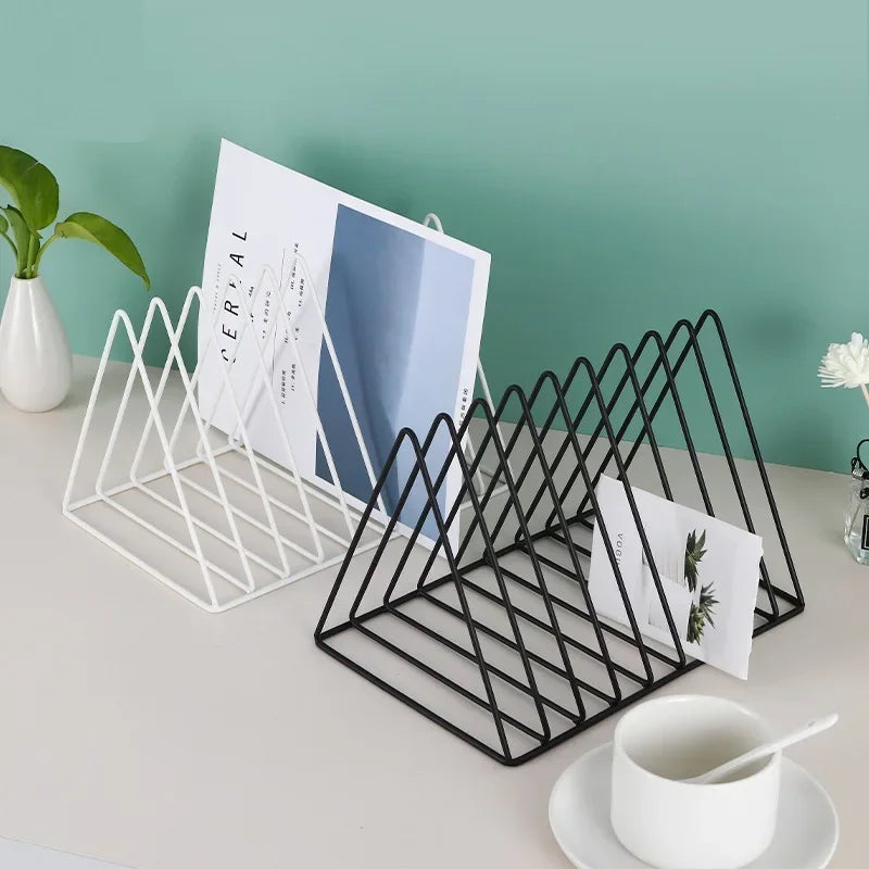 Book Storage Rack Desktop Iron Bookshelf Vinyl Records Holder Student Stationeres Organizer Newspapers Magazines Stand retail
