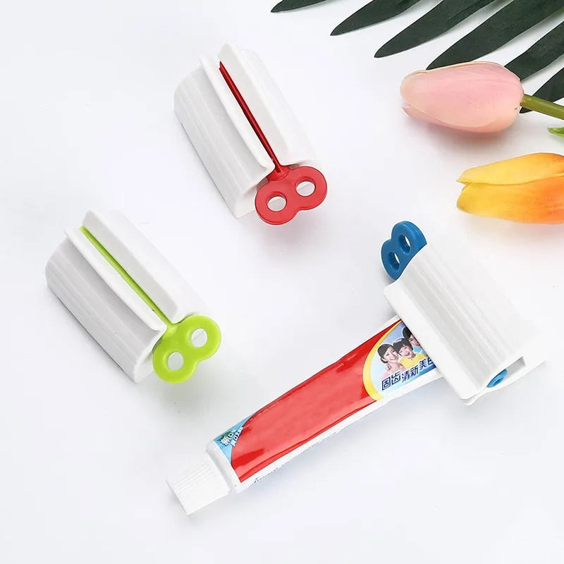 Toothpaste Squeezer Device Multifunctional Dispenser Facial Cleanser Clips Manual Lazy Tube Tools Press Bathroom Accessories