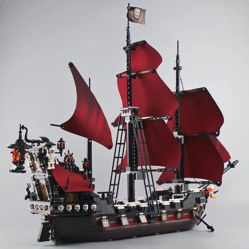 Pirates of the Caribbean Black Pearl Queen Anne Revenge Ghost Ship Model 79008 4184 Building Blocks 4195 Set Bricks Toy Kid Gift