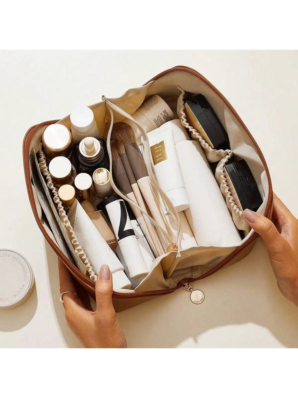 Large Pu Leather Travel Cosmetic Bag for Women Cosmetic Organizer High-capacity Makeup Bag Storage Pouch For Female Makeup Box