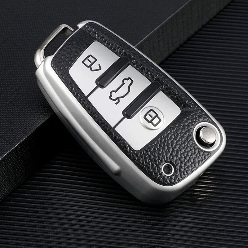 Leather TPU Car Folding Key Cover Case for Audi A3 8L 8P A4 B6 B7 B8 A6 C5 C6 4F RS3 Q3 Q7 TT 8L 8V S3 Key Fob Shell Accessories