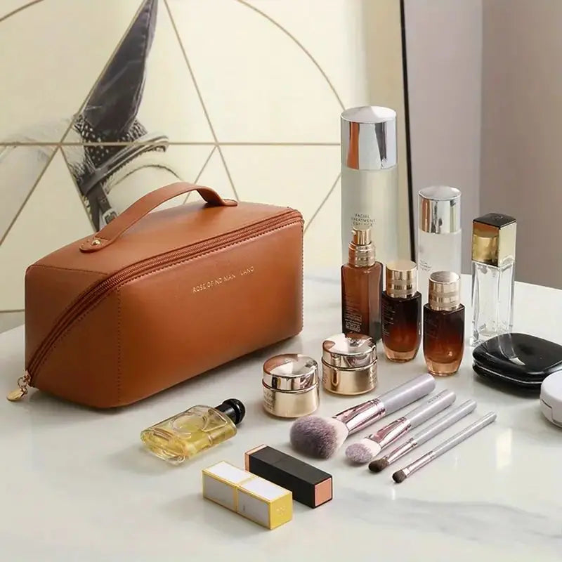 Large Capacity Pillow Storage Bag, PU Leather Waterproof, Portable Makeup Bag, Travel and Business Travel, Portable Toiletries B