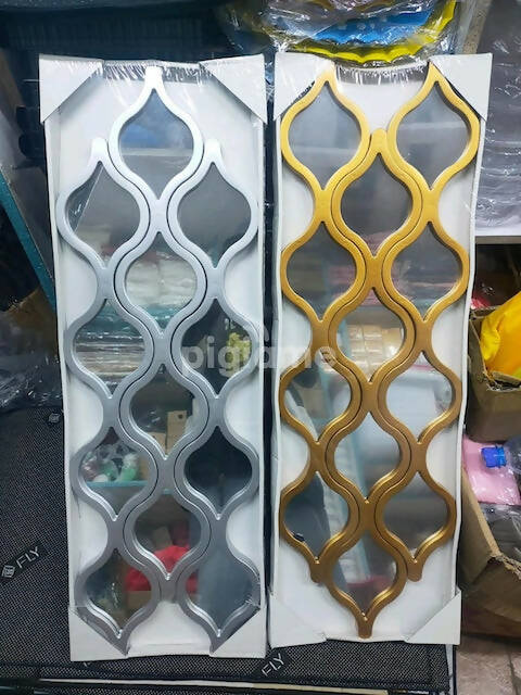 Wavy Decor Mirror Set, Reflective Design for Stylish Home Decor(Silver)