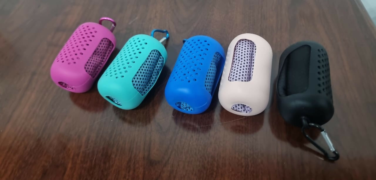 Portable sports Quick dry Cool towel in silicone pocket6