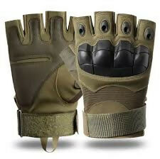 Tactical fingerless gloves