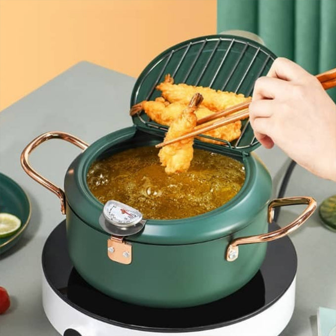 Nordic green coloured 3.4L Frying pot with thermometer and oil drain grill