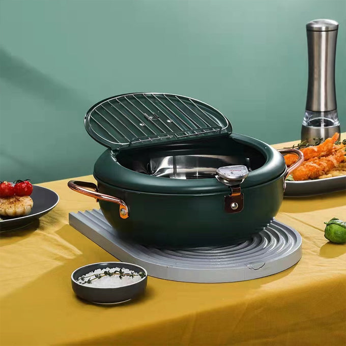 Nordic green coloured 3.4L Frying pot with thermometer and oil drain grill