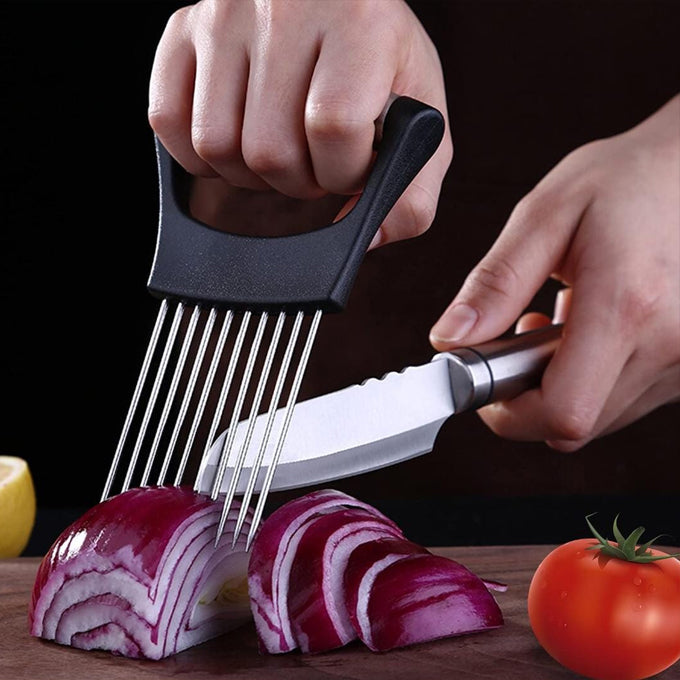 All-In-One Multifunctional Onion Holder Slices Food Slicer Assistant