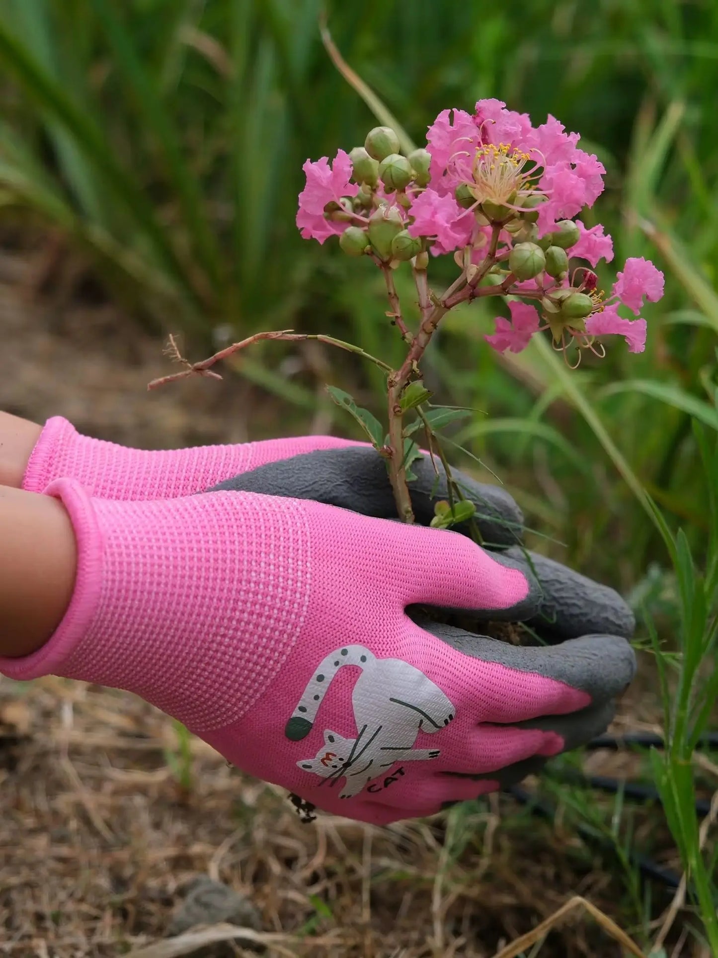 3 Pairs Kids' Gloves Latex Gloves in Various Colors and Cute Patterns for Outdoor Gardening Activities