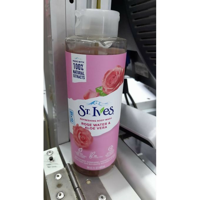 St Ives Rose Water & Aloe Vera Refreshing Body Wash