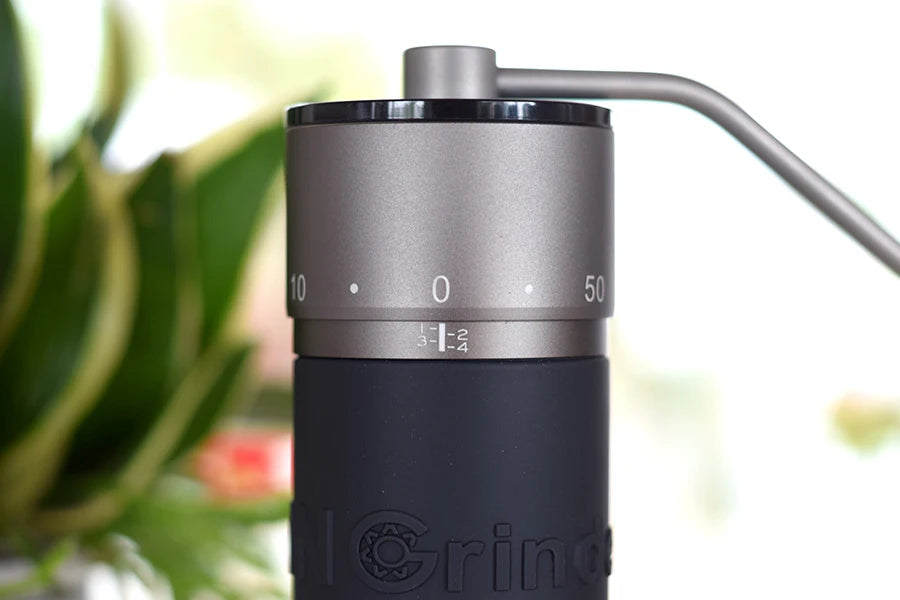 Kingrinder K4 /K6 manual coffee grinder portable mill 420stainless steel 48mm stainless steel Titanium plating burr