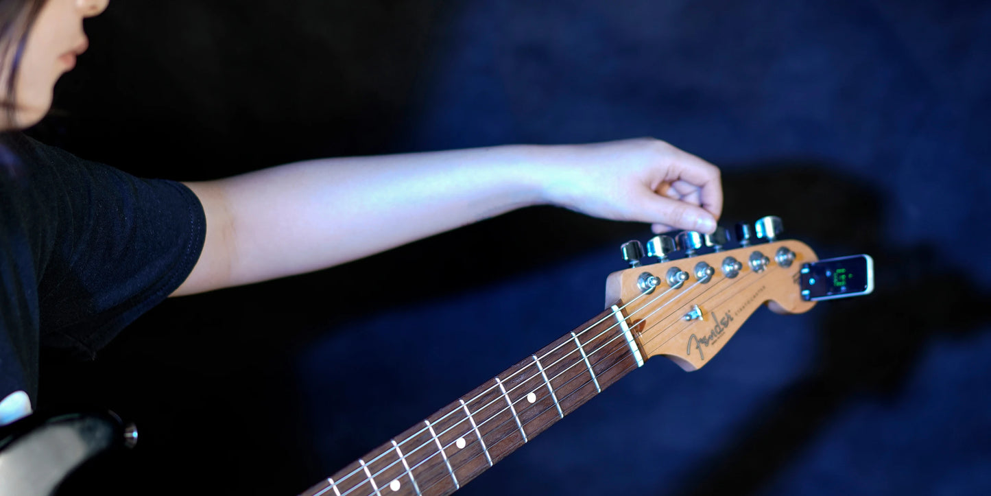 FLAMMA FT01 Clip-on Tuner for Electric Acoustic Guitar Bass Ukeleles All Instruments Christmas Gift