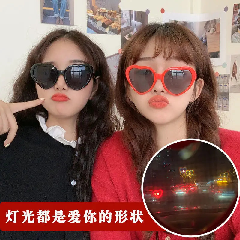 Love Heart Shaped Effects Glasses Watch The Lights Change to Heart Shape At Night Diffraction Glasses Women Fashion Sunglasses