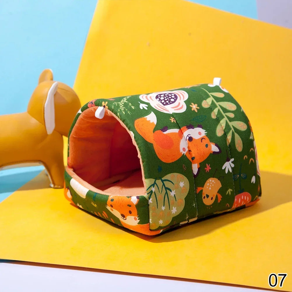 Cute Small Animal Sleeping Bed Rabbit Squirrel Guinea Pig Nest Hamster House Winter Colorful Mini Cage Comfortable Soft Warm Mat