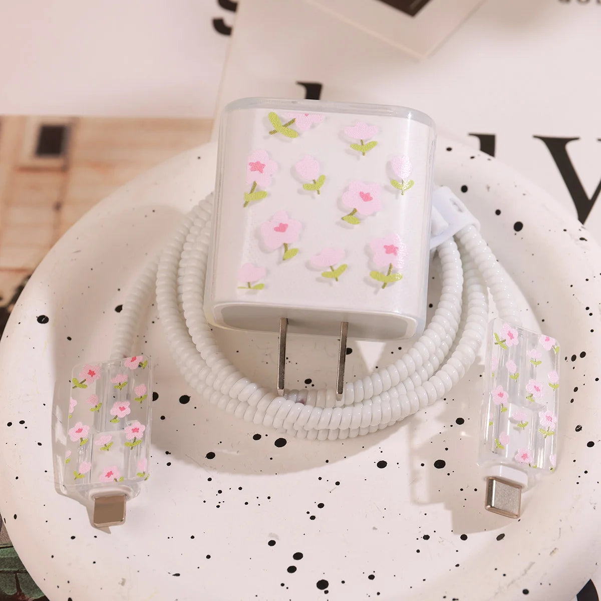 5PCS Love Heart Charging Data Cable Protector Winder Accessories For iPhone 18w/20w Charger Protective Cover Protective Shell