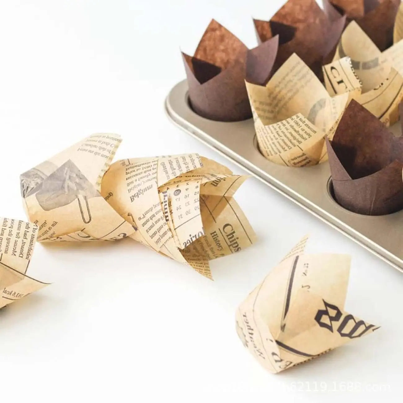 40/100/200Pcs Tulip Cupcake Liners, Muffin Cupcake Paper Wrappers with Gold Print, Baking Cup Holder for Wedding, Birthday