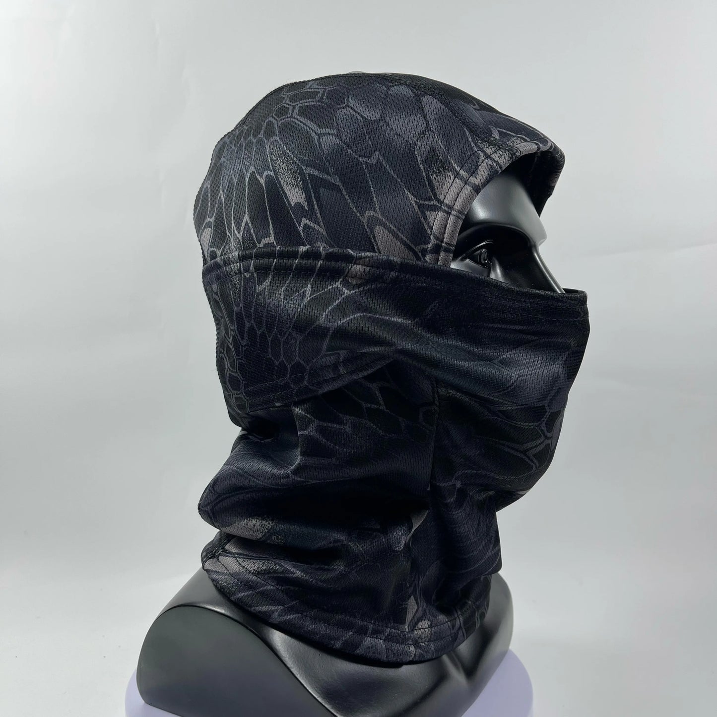 Outdoor hiking, winter thick fleece face mask, chief hat, protective cycling, warm headgear