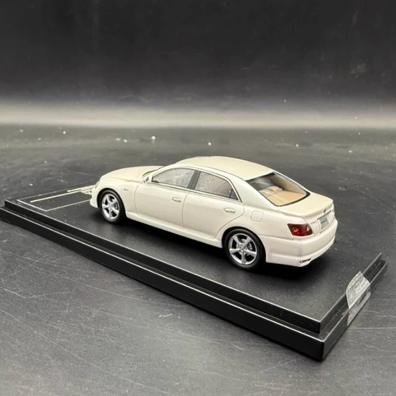 Hi-Story 1/43 Scale Reiz Mark X Resin Car Model Adult Classic Collection Souvenir Display Gift