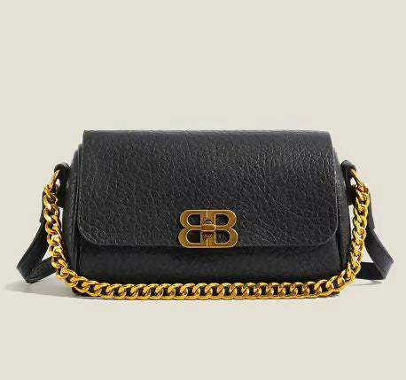 Autumn Letter Lock Buckle Chain Design Flap Messenger Bag for Women Matte Nubuck Leather Female Crossbody Shoulder Bag.