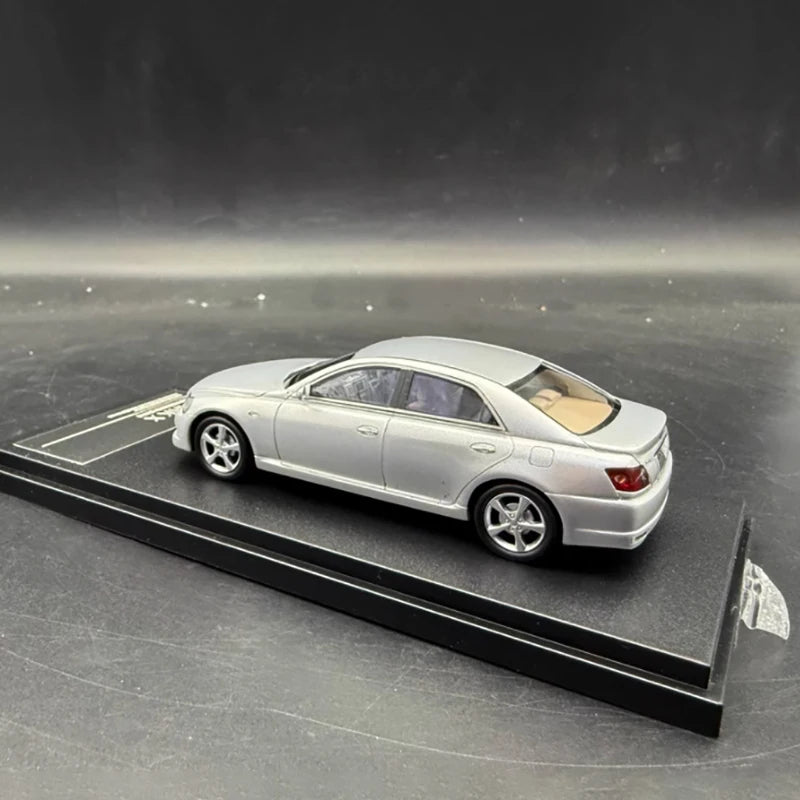 Hi-Story 1/43 Scale Reiz Mark X Resin Car Model Adult Classic Collection Souvenir Display Gift