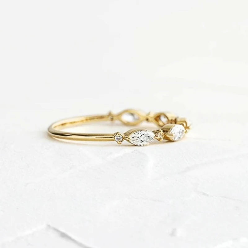 Huitan Simple Stylish Female Finger-ring with Marquise Round Cubic Zirconia Exquisite Women Rings Fashion Versatile Jewelry Bulk