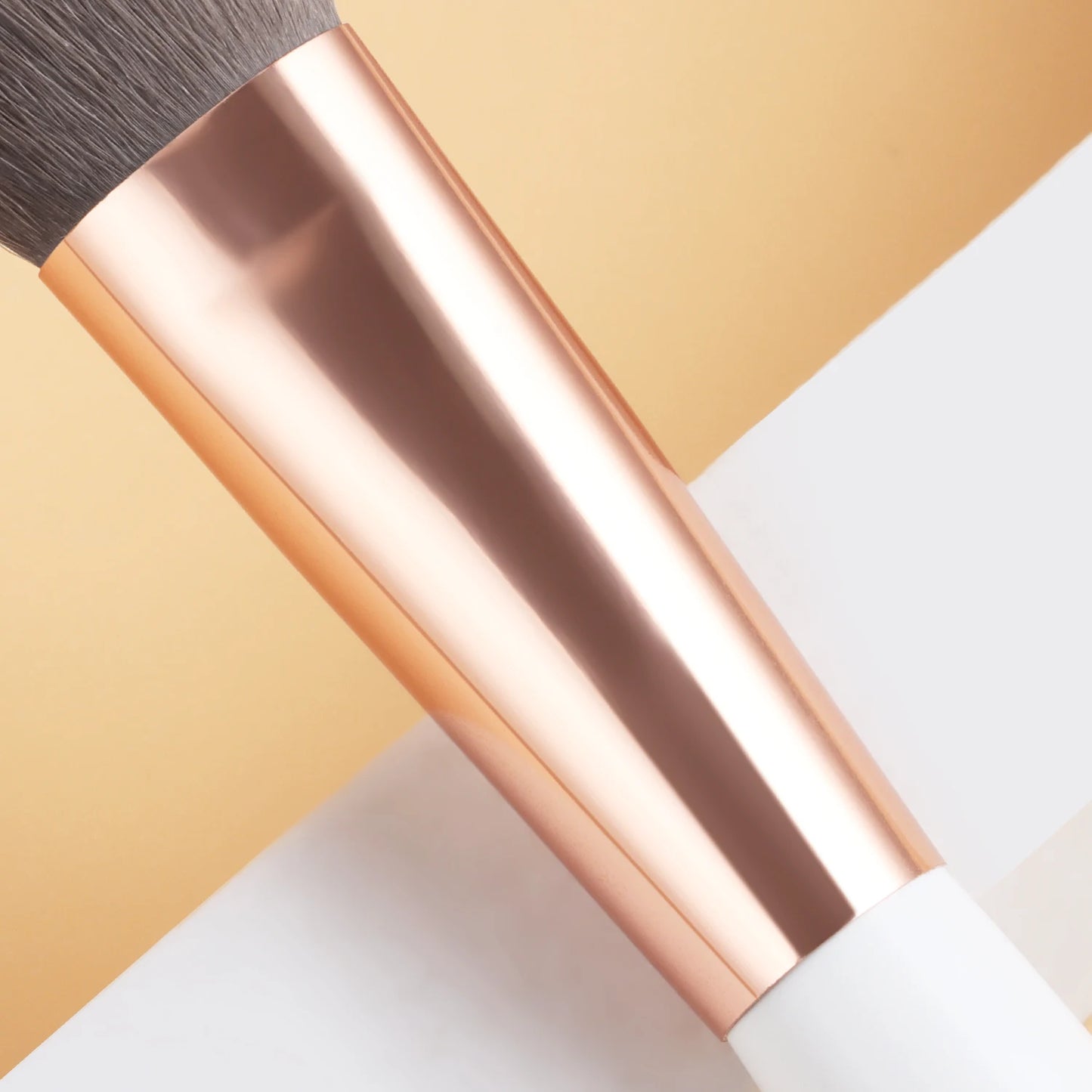 Contouring Brush ,1pcs Wooden Classic Diagonal head design Decorate face shape for Making Up Supply