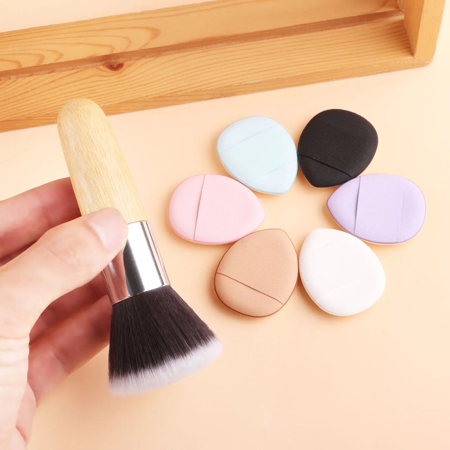 1pc Soft Make up brushes Foundation Powder blusher blending contour Professional High quality with powder puff with 6 fingers