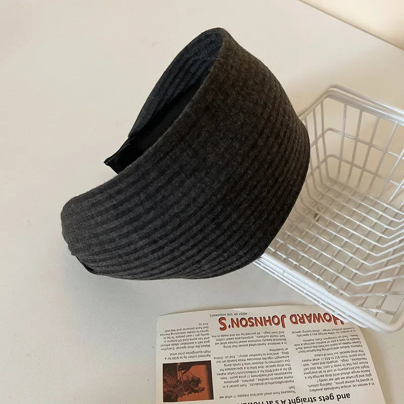 Kintting Solid Color Wide Edge Striped Nonslip Arc Acrylic Headbands for Women French Temperament Atmosphere Hair Accessories