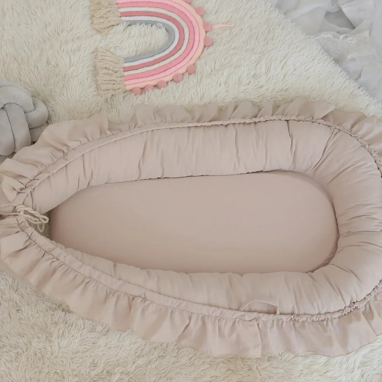 Cotton Portable Baby Crib Light Weight  Uterus Biomimetic Sleeping Bed For Newborns Foldable Cushioned Easy To Wash Baby