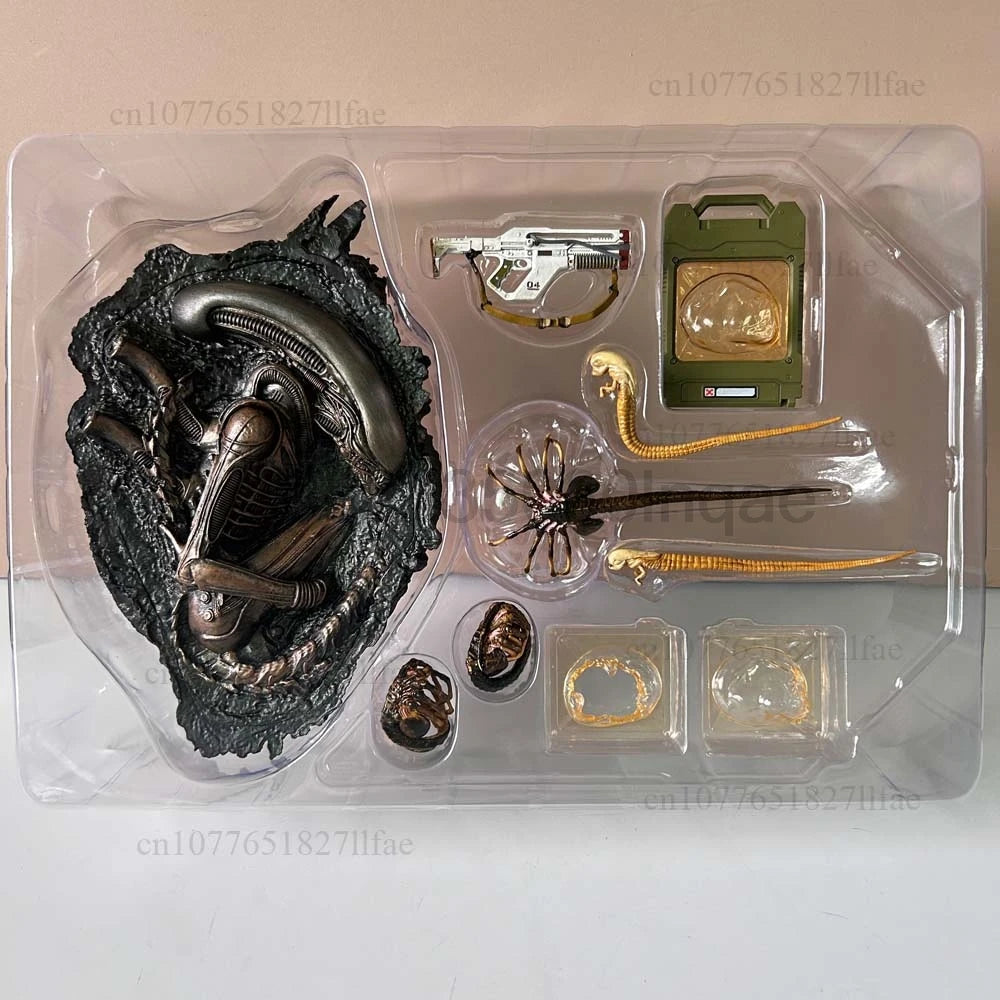 NECA The ALIEN Romulus Facehugger Ultimate Scorched Xenomorph and Accessory Set Action Figure Model Toy Room Decor Child Present