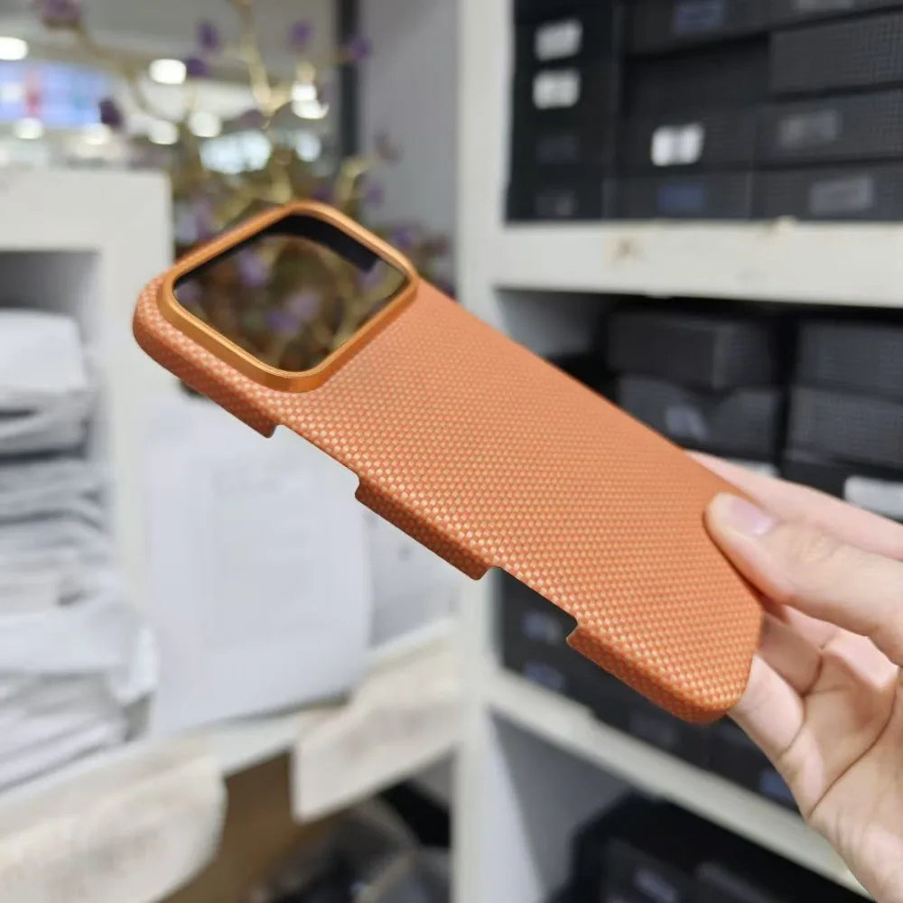 Real Aramid Carbon Fiber Ultra-Thin Phone Case For iPhone 17 Pro Max 17Pro Invisible Magnetic Charging Anti-Drop Protector Cover