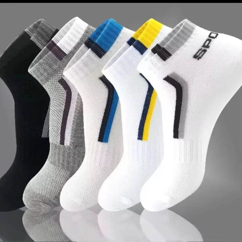 6 Pairs High Tube Mid Length Stockings Set For Men in Solid Black And White With Parallel Bars Popular and Sweat Absorption