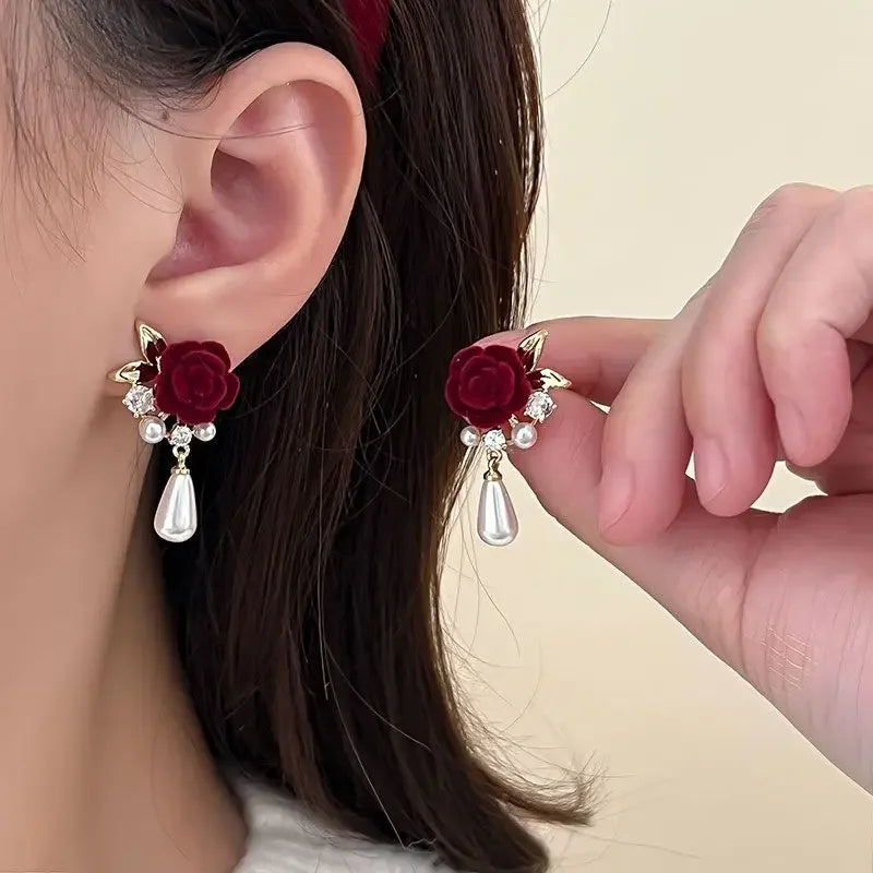 2024 New Wine Red Velvet Rose Pearl Earrings for Women Vintage Red Rose Elegant High-end Studs Earrings Jewelry Accessories