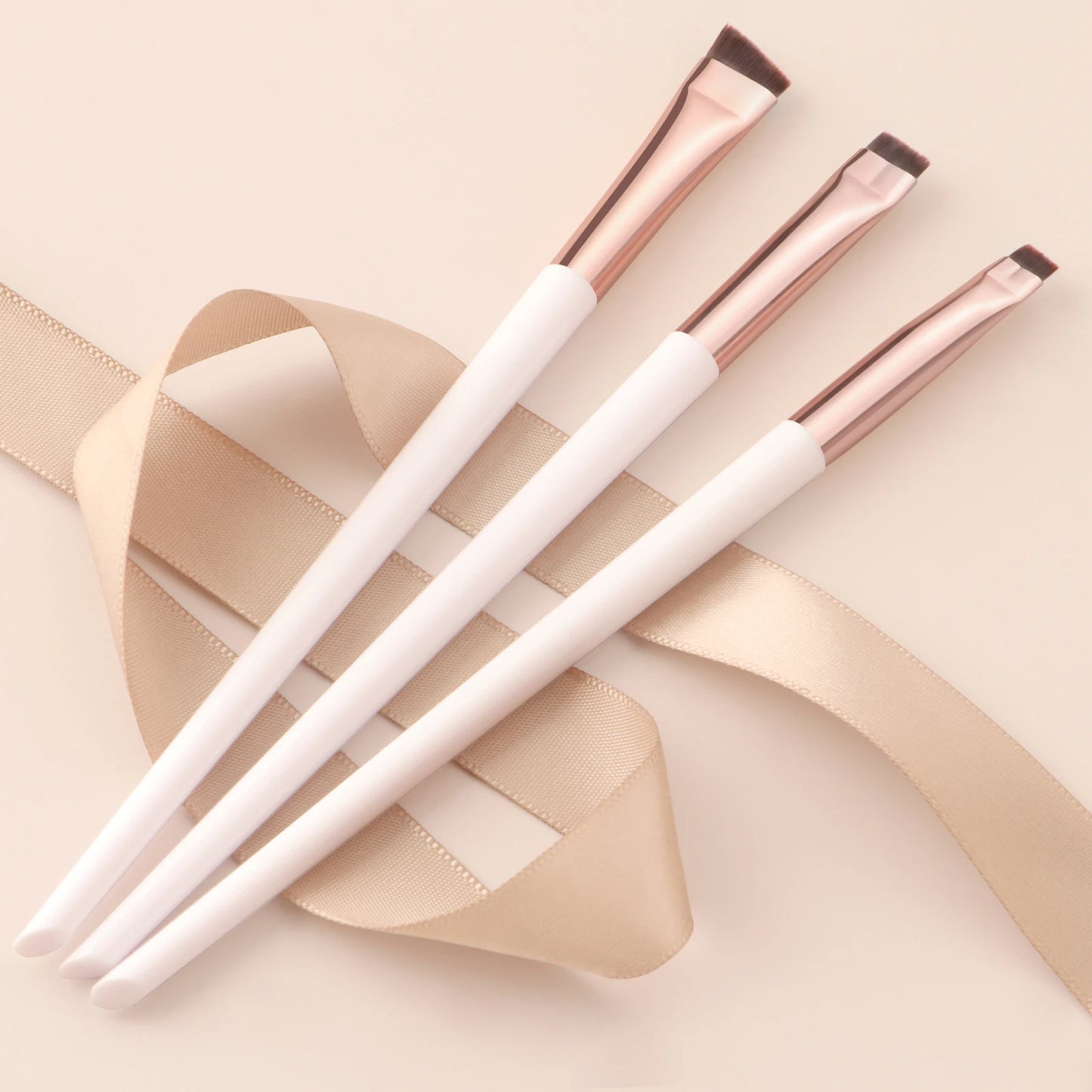 Makeup Brush Sets,3pcs Creative Portable Multifunctional Cosmetic Brush For Eyeline, Eyebrow And Lip