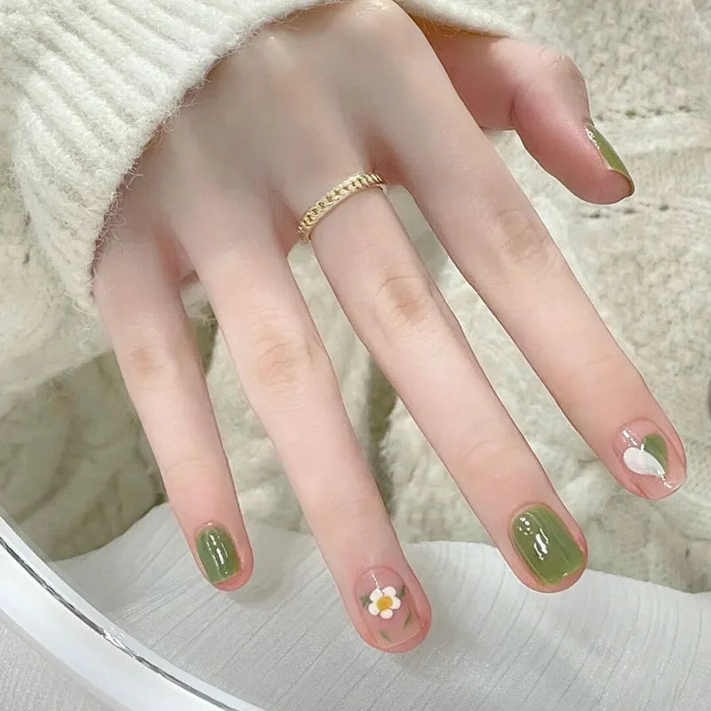 24Pcs/Box Short Square Head Wearing False Nails Art Clouds Stars Pattern Fake Nails Full Cover Press on Nail Tips Manicure Tools