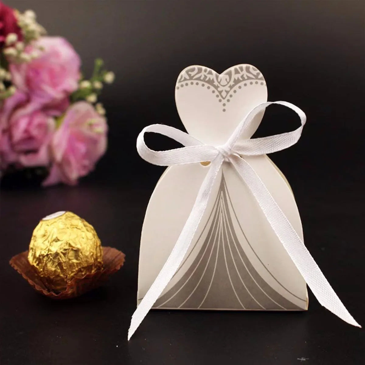 100Pcs Wedding Candy Box Bride and Groom Treat Bags Creative Chocolate Gift Boxs for Wedding Party Baby Shower Decoration